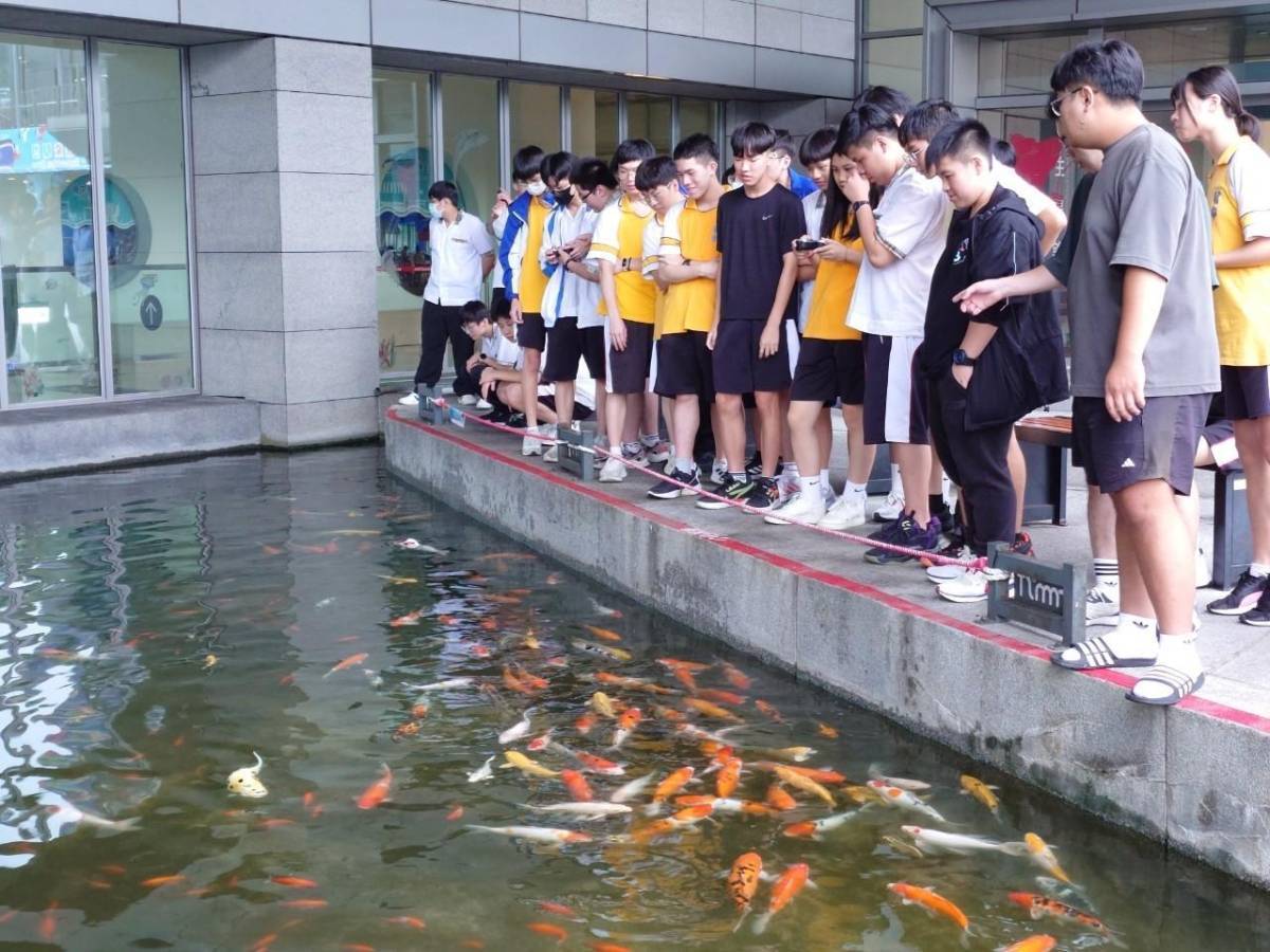 海科館攜手安樂高中，共同舉辦「AI仿生機械魚科技體驗活動」， - 鷹眼時報
